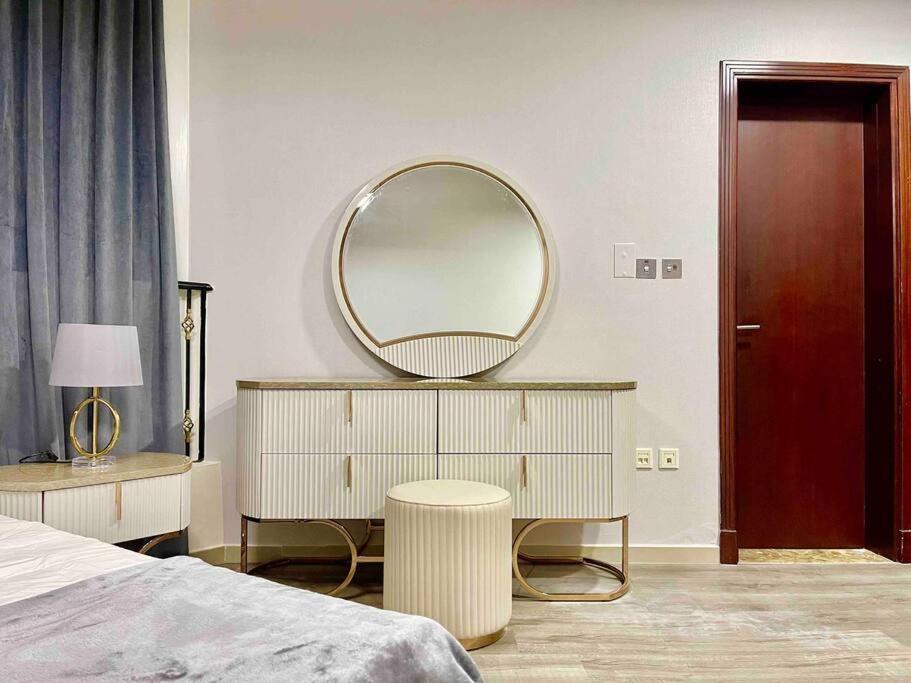 Cozy Upgraded Residential Flat With Sea, Mangrove, Pool View - 1203 Not Abu Dhabi