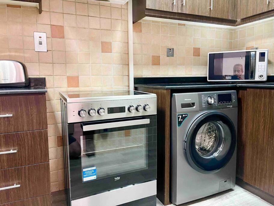 Apartment Cozy Upgraded Residential Flat With Sea, Mangrove, Pool View - 1203 Not Abu Dhabi